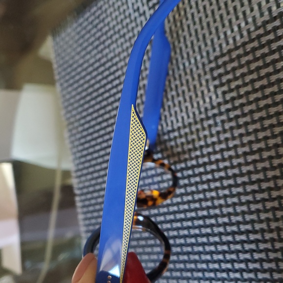 Stylish Glasses without dioptersTortoiseshell Round Glasses - Picture 3 of 5